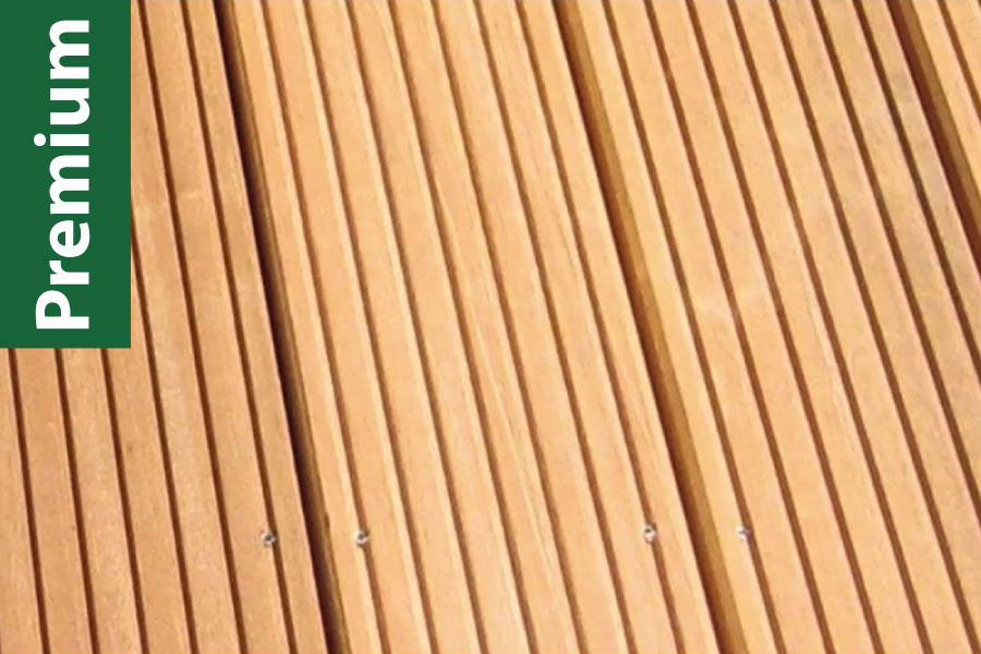 Bangkirai Premium KD grob / fein geriffelt  25 x 145 mm, 2,44 m lang – Sichtseite fein geriffelt