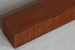 Bongossi Schnittholz 100 x 100 mm, AD, *FAS*, sägerau, 3 / 3,5 / 4,5 m lang