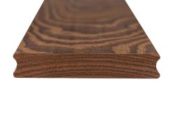 Thermoholz Terrassendielen, Esche, 20 mm (Stärke) x 132 mm (Breite), Sichtseite gebürstet, stirnseitig Nut und Feder in den Längen 1,5 m - 3,0 m (4 Stück / PE)