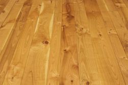 Kirschbaum mit Nut und Feder, Schlossdielen, 22 mm Stärke, in den Breiten (Federmaß) 180 mm, 220 mm, 260 mm, fallende Längen 0,6 - 3,3 m fair verteilt