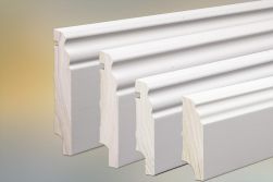 Sockelleiste Massivholz für Parkett und Massivholzdielen, Berliner Profil, 20 mm, weiß (RAL 9016) lackiert, fallende Längen 100 - 290 cm, in den Höhen 60 / 80 / 100 / 120 mm
