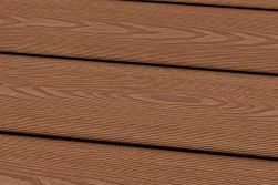 WPC Terrassendiele, Massivdiele, hellbraun Holzstruktur, 22 mm (Stärke) x 143 mm (Breite), 3D Oberfläche in den Längen 3 m, 3,6 m, 4,2 m und 4,8 m