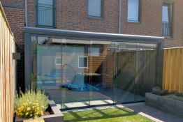 Frontseite Schiebeglas für Terrassenüberdachung, Breite 300-600 cm, Schloss möglich, passend für Serien Estiva und Helios