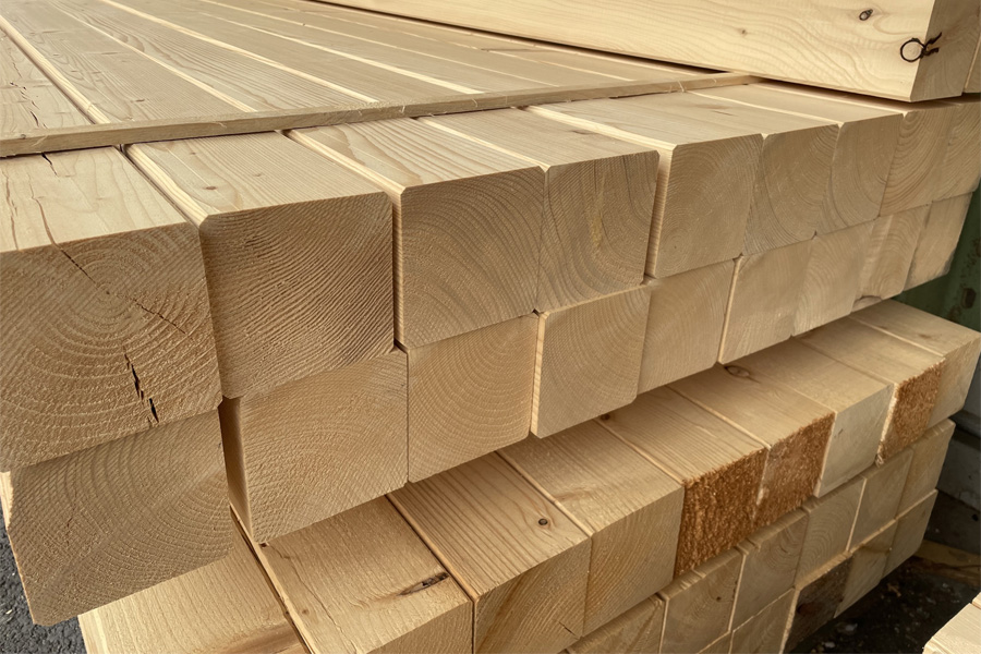 KVH Holz, Konstruktionsvollholz, KD Trocknung, S10 NSI Qualität, allseitig egalisiert, Kanten gefast 60 x 60 mm in 5 m L