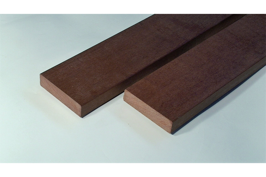 Massaranduba Dielen, KD, beidseitig glatt mit Längskanten gerundet, 25 x 100 mm, 2,14 m lang