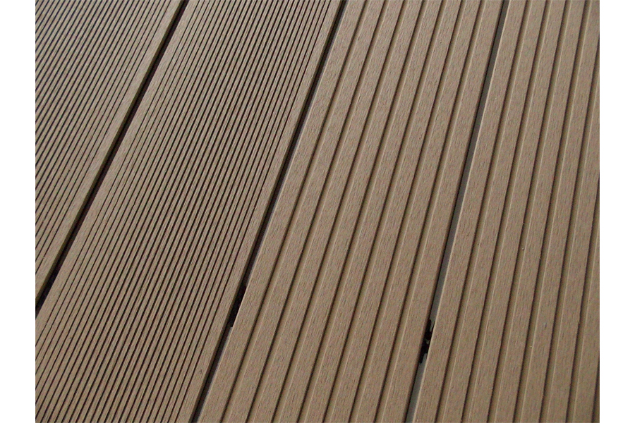 BPC Massivdiele WoodoSaba, 20 x 145 mm, dunkelbraun, 4,00 m lang (1 lfdm)