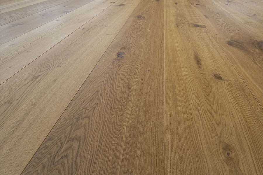 Eichen Dielen mit Nut und Feder, raumlange Massivdielen, Schlossdielen, 22 mm Stärke, vorgeschliffen, Kanten gefast, 8 % Holzfeuchte, Rustikal Sortierung, Breite 220 mm, Länge: 3,60 m