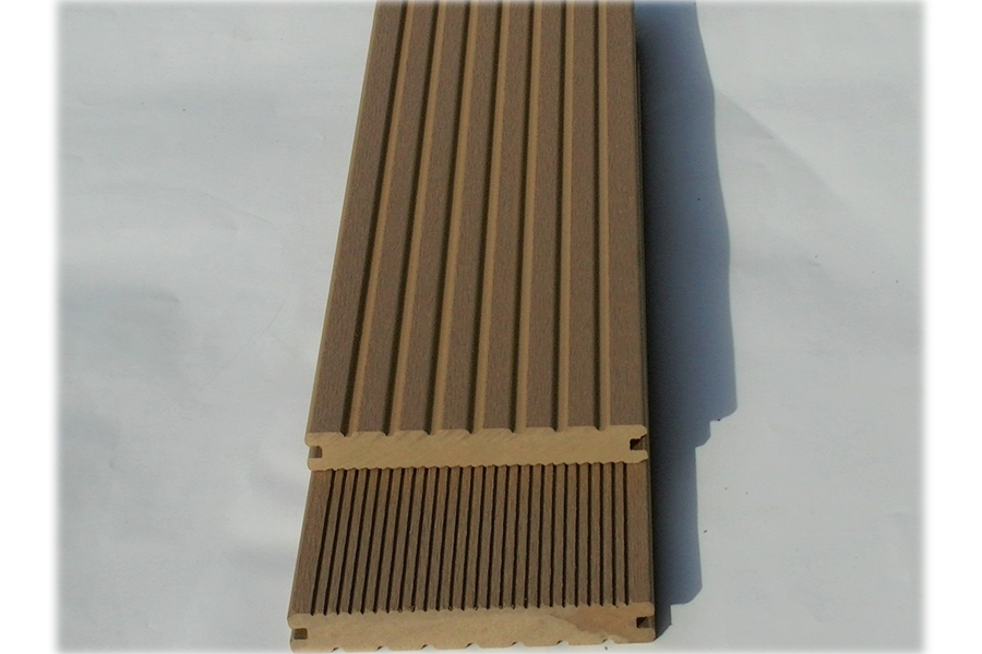 BPC Massivdiele WoodoSaba, 20 x 145 mm, sandfarbend, 4,00 m lang