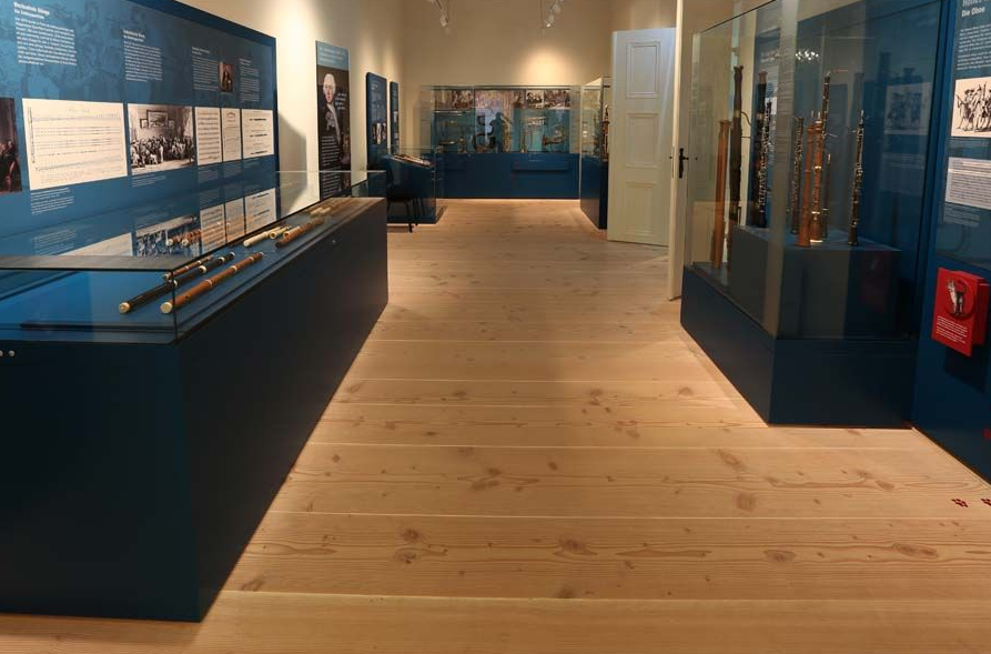 Schlossdielen aus Eiche